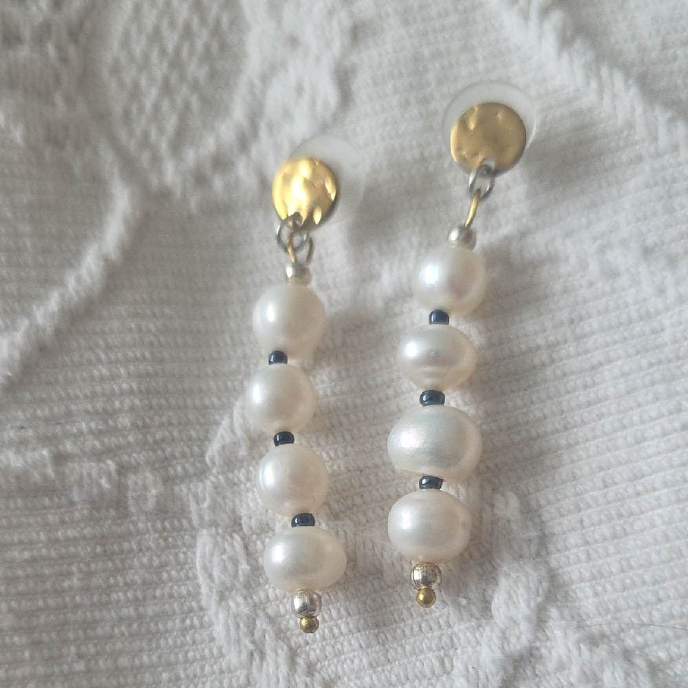 Elegant Water Pearl Drop Earrings